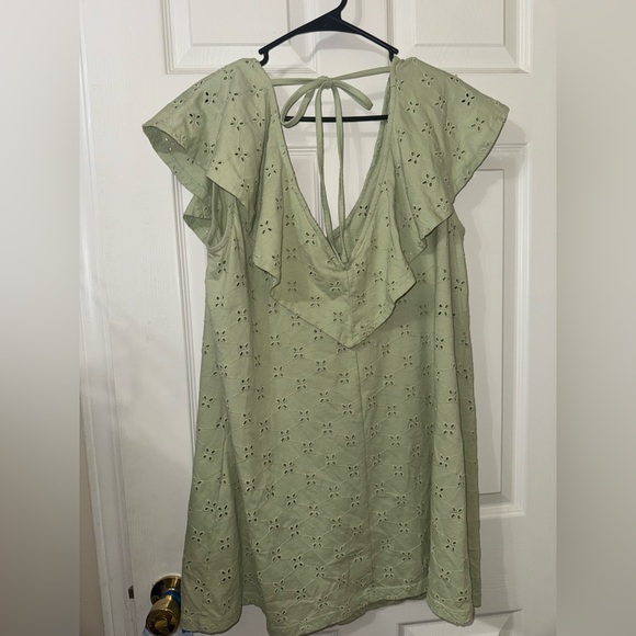 ASOS Design green eyelet peasant A-line mini dress - Picture 8 of 8